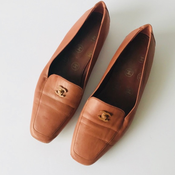 CHANEL Red Brown Leather Loafers Size 38.5 - Picture 2 of 8